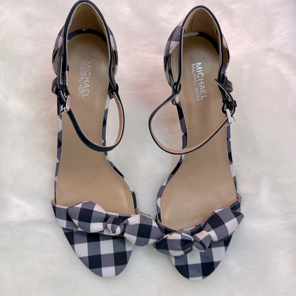 Michael Kors Pippa Leather Open Toe Casual Ankle Strap Sandals.Size 8.NWOT.